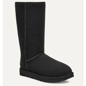 Ugg classic talk black sheepskin boots size 8